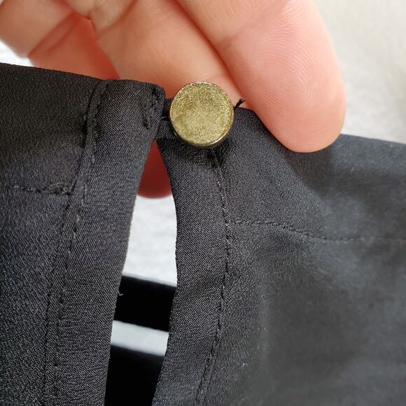 Merona Blouse Shirt Womens 2 Black Keyhole Back Short Sleeve 100% Polyester Top - Picture 7 of 11